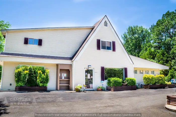 Camper's RV Park Picture 2