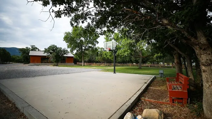 Manti-La Sal KOA Holiday Picture 9