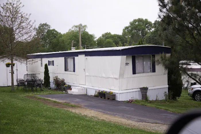 Columbia Mobile Home Community Picture 8