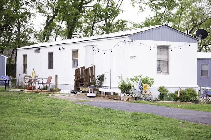 Columbia Mobile Home Community Picture 4