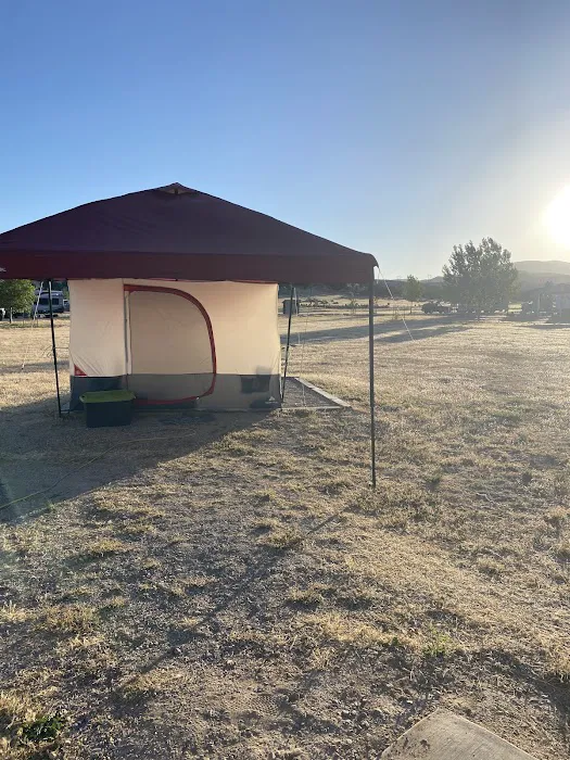 Painted Rocks Campground Picture 4