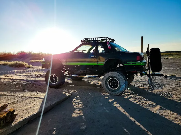 Sandy Beach at Yuba Lake Picture 10