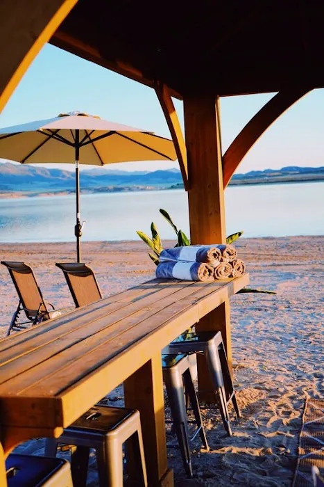 Sandy Beach at Yuba Lake Picture 3