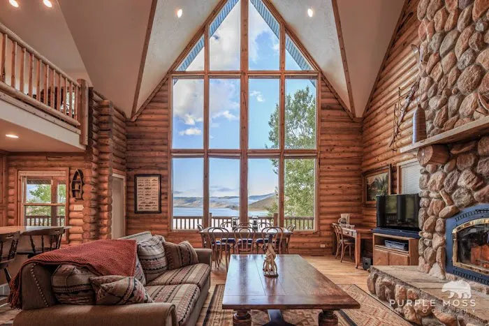 Scofield Lakefront Cabin Picture 4