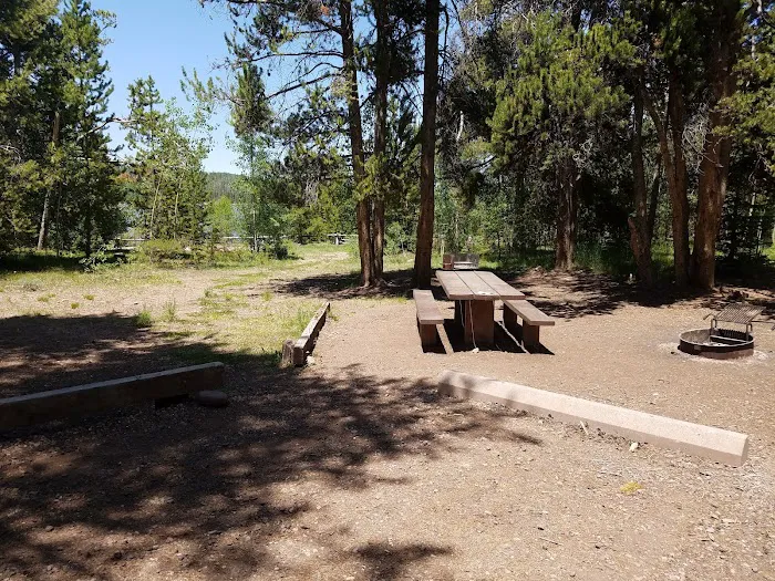 Meeks Cabin Campground Picture 9