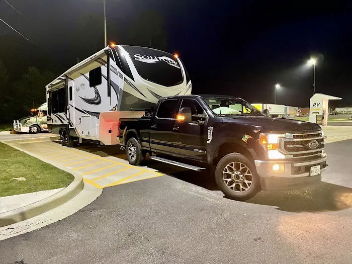 Love's RV Hookup Picture 2