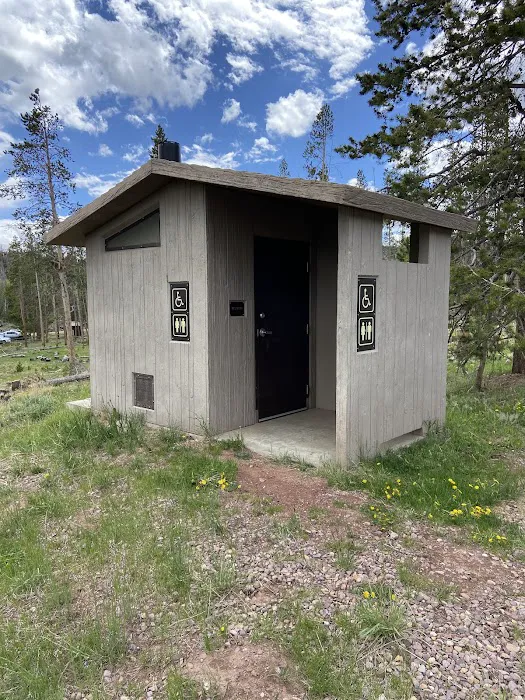 China Meadows Trailhead Campground Picture 4