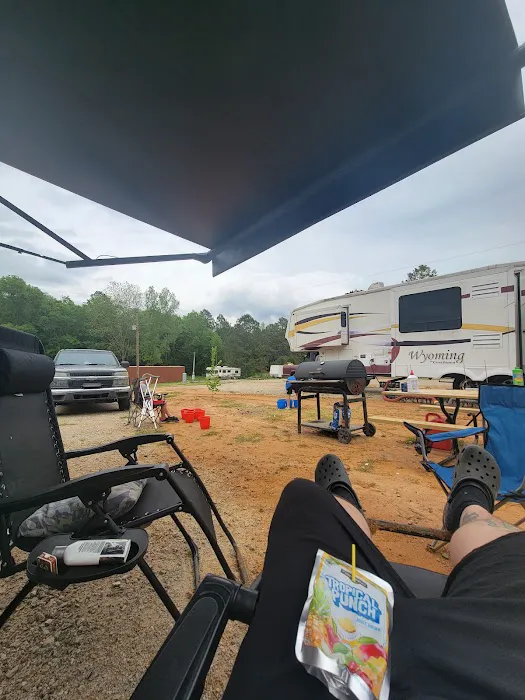 Rest Haven RV Park Picture 4