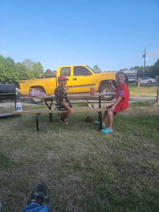 Rest Haven RV Park Picture 6