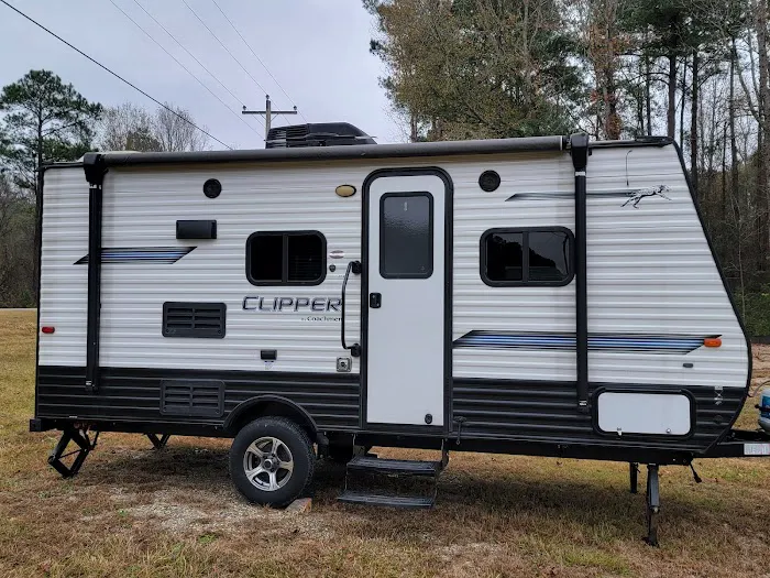 Rest Haven RV Park Picture 10