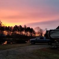 Sunset Pines RV Living ico