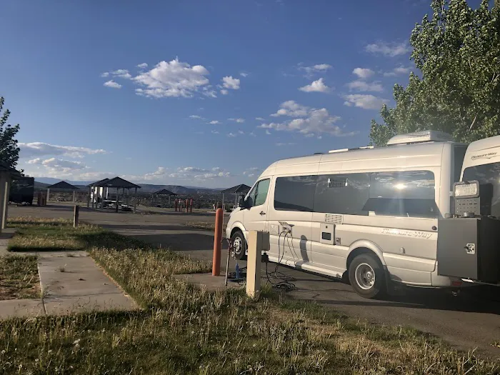 Mountain View Campground Picture 6