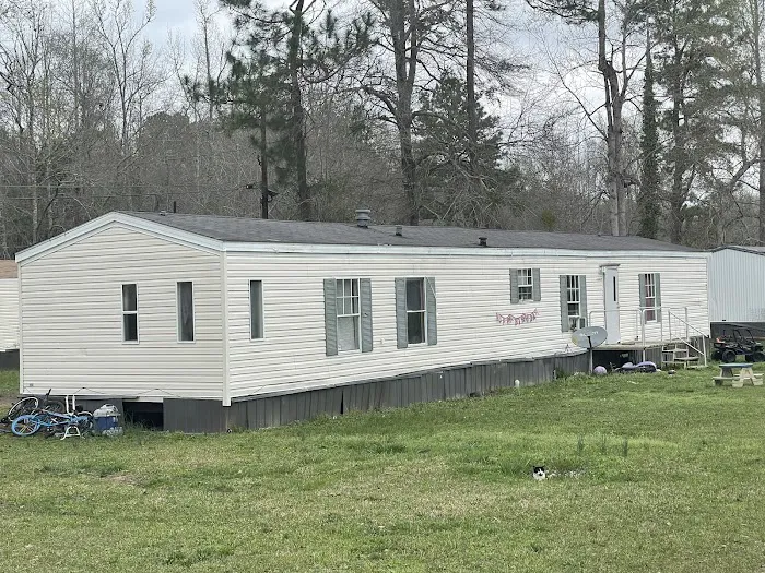 Creekside Park Manchester Picture 3