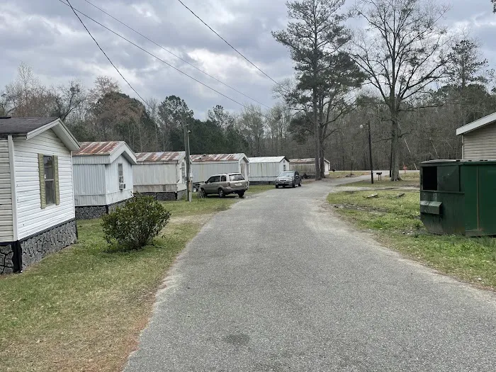 Creekside Park Manchester Picture 5