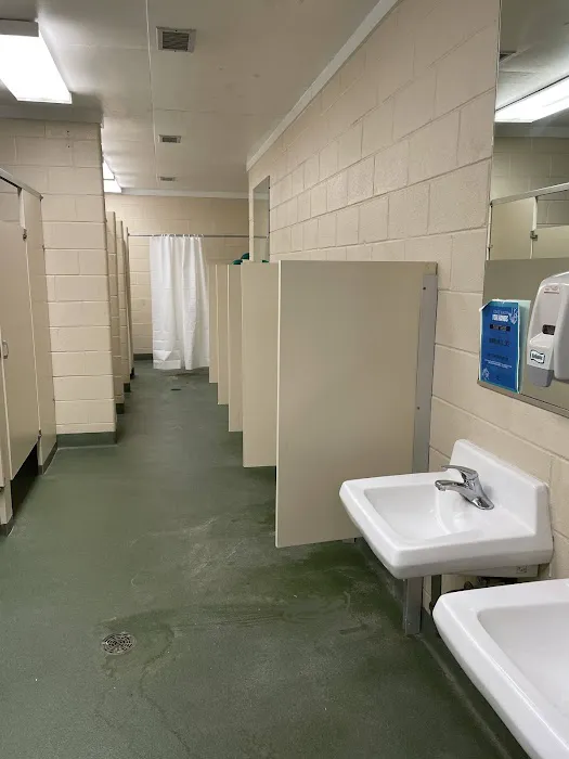 Hoofers RV Park Picture 3