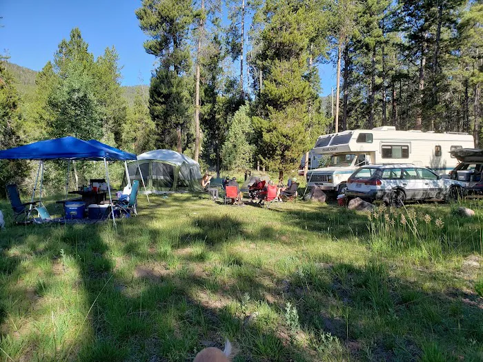 Uinta Canyon Campground Picture 2
