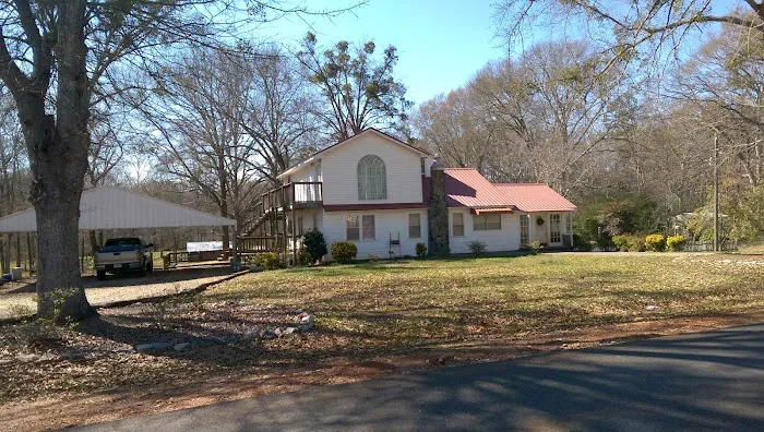 Riverbend Mobile Home Park Picture 7