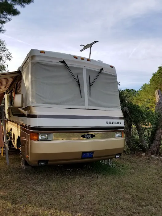 Robins RV Park Picture 7