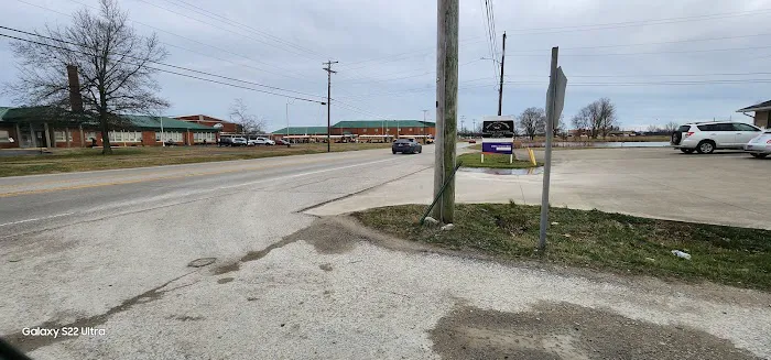 Lincoln Trail Mobile Home Park Picture 1