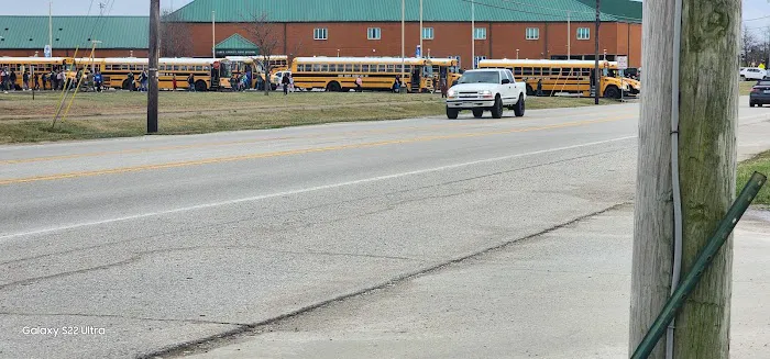 Lincoln Trail Mobile Home Park Picture 2