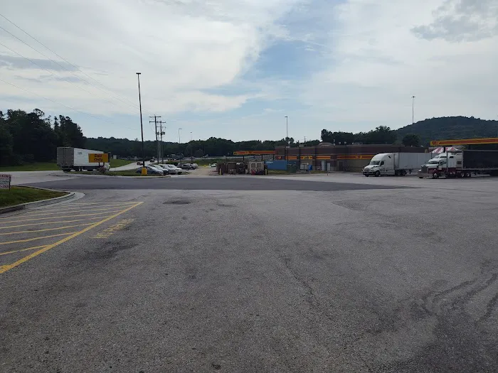 Love's RV Hookup Picture 3