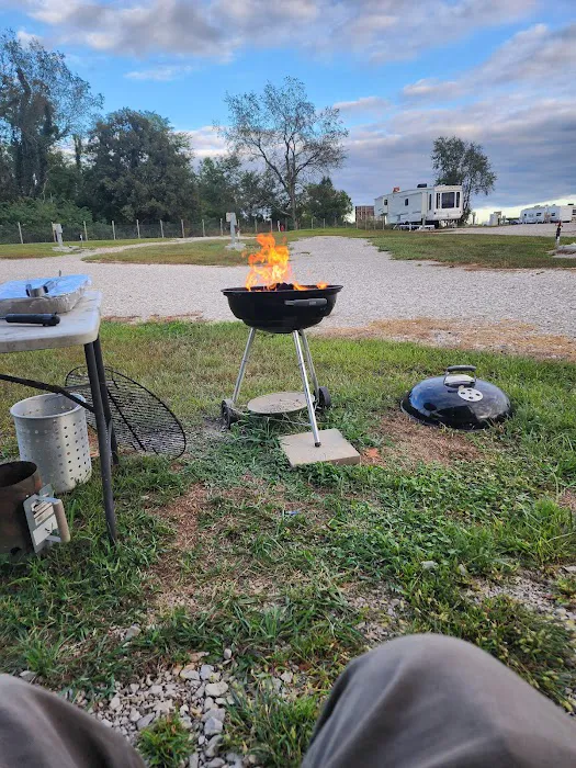 Dino Valley RV Park Picture 7