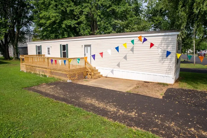 Hamilton Pointe Mobile Home Park Picture 3