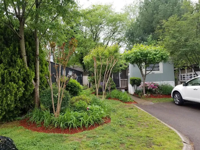 Franklin Estates Mobile Home Park Picture 8