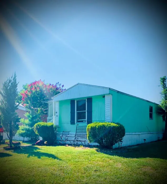 Franklin Estates Mobile Home Park Picture 6