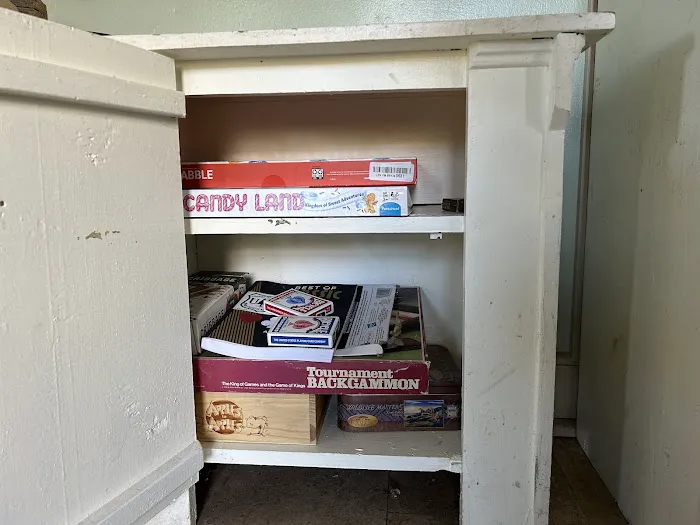 Paradise Guard Station Picture 9