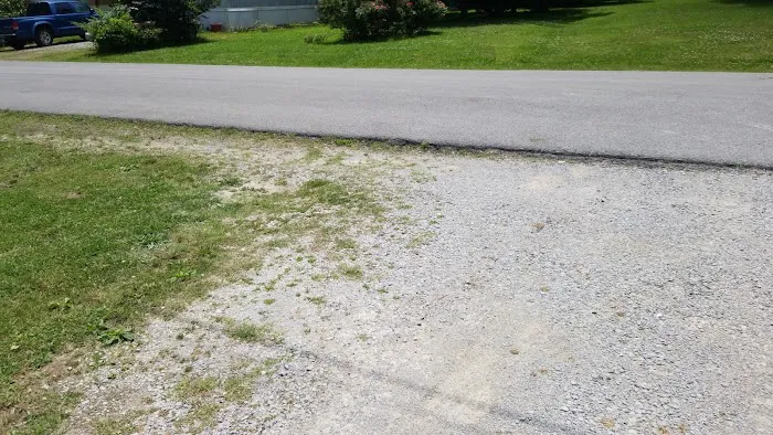 Crestwood Mobile Home Estates Picture 4
