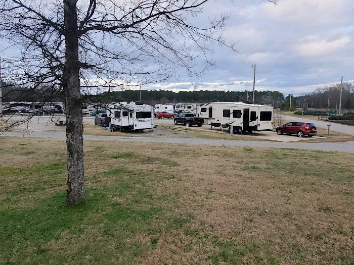 US Army MWR Redstone Arsenal RV Park Picture 7