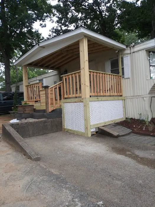 Shady Grove Mobile Home Community Picture 4