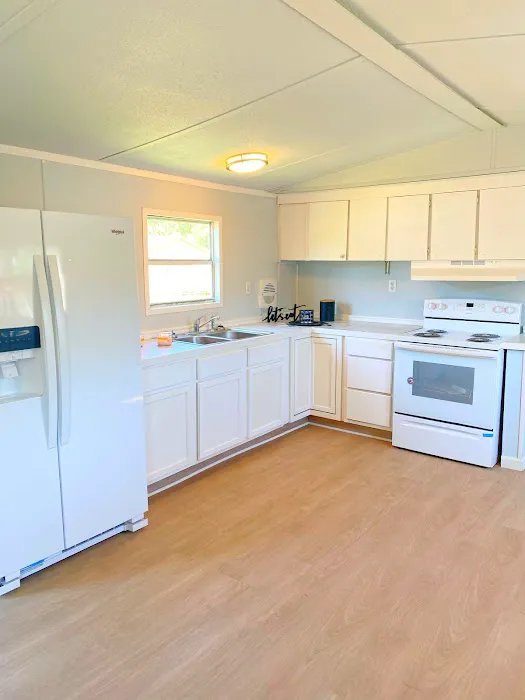 Albertville Mobile Home & RV Park Picture 4