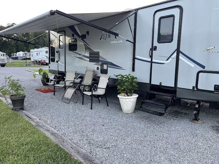 Greensport RV Park & Campground Picture 6