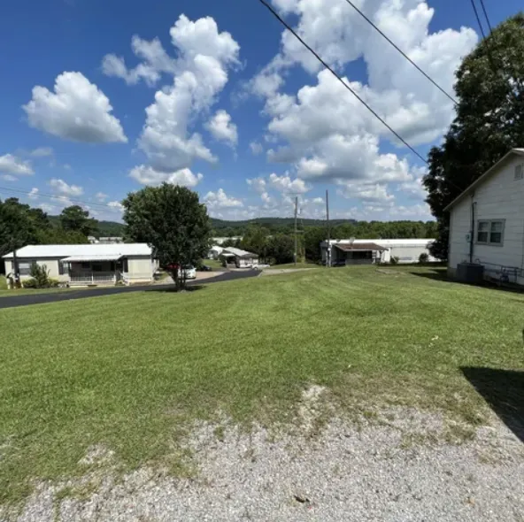 Evergreen Mobile Home Park Picture 4