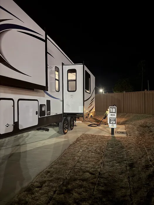 Love's RV Hookup Picture 4