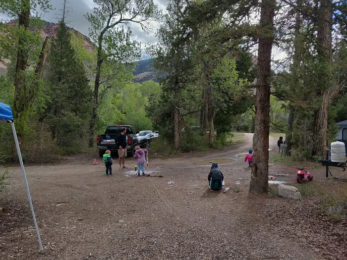 Bear Creek Campground Picture 5