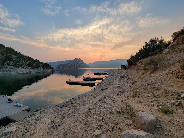 Sheep Creek Bay Campground Picture 5