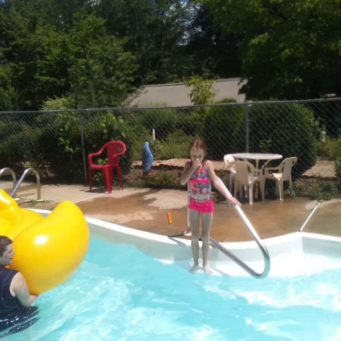 Riverbend Place Picture 10