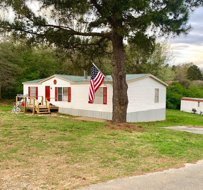 Golden Acres Mobile Home Park Picture 5