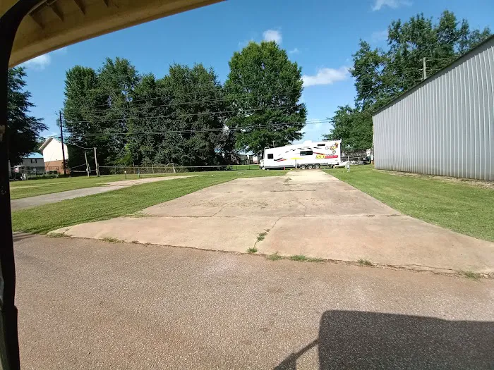 Country Court RV Park and Motel Picture 8