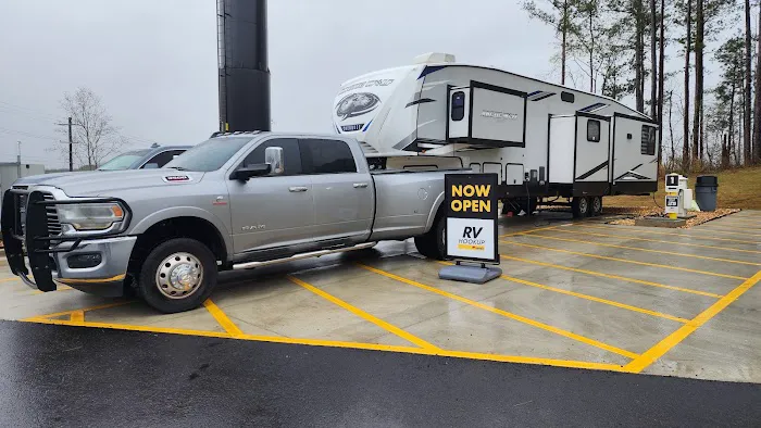 Love's RV Hookup Picture 7