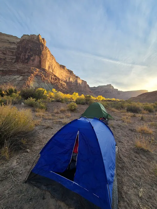 Swinging Bridge Equestrian Campground Picture 8