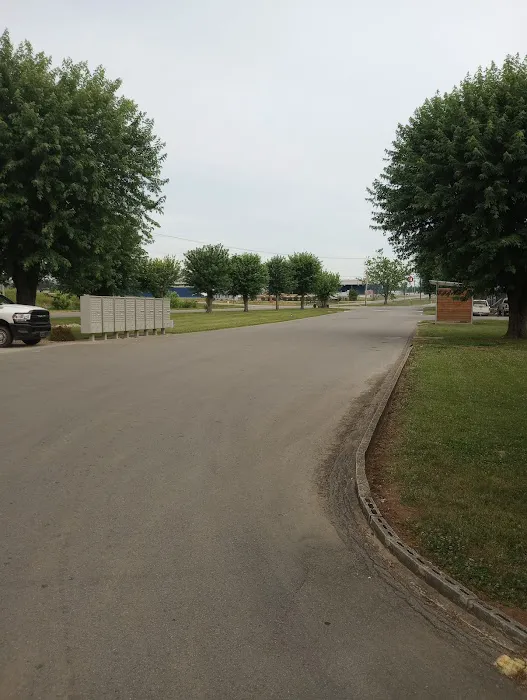 Bluegrass Meadows Picture 2