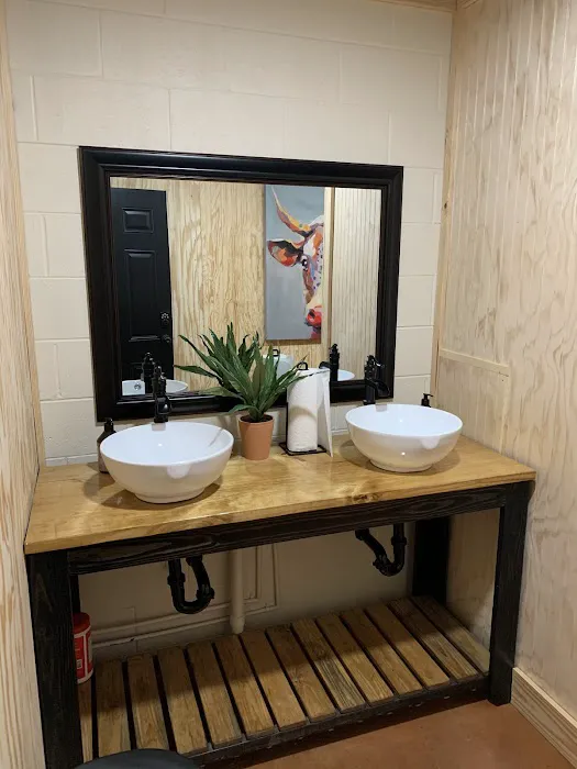 Ramblers Edge Housing Community & RV Park Picture 1