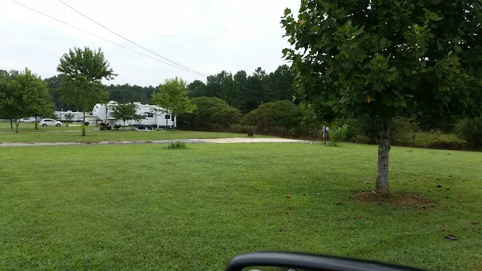 Ferry Rd RV Park Picture 9