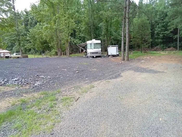 Nubia's shade tree rv park Picture 2