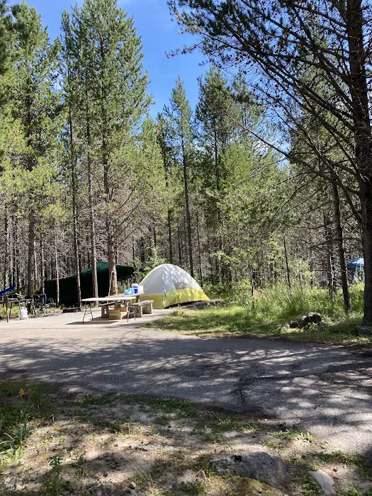 Riverside Campground Picture 9