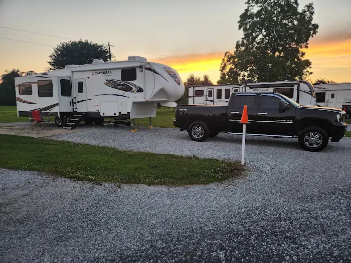 T's Outback RV Park Picture 8